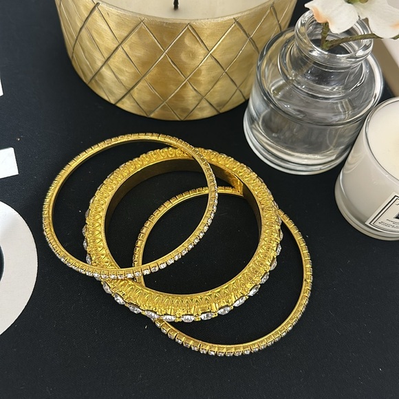 Cache Gold bangles set - Picture 7 of 7